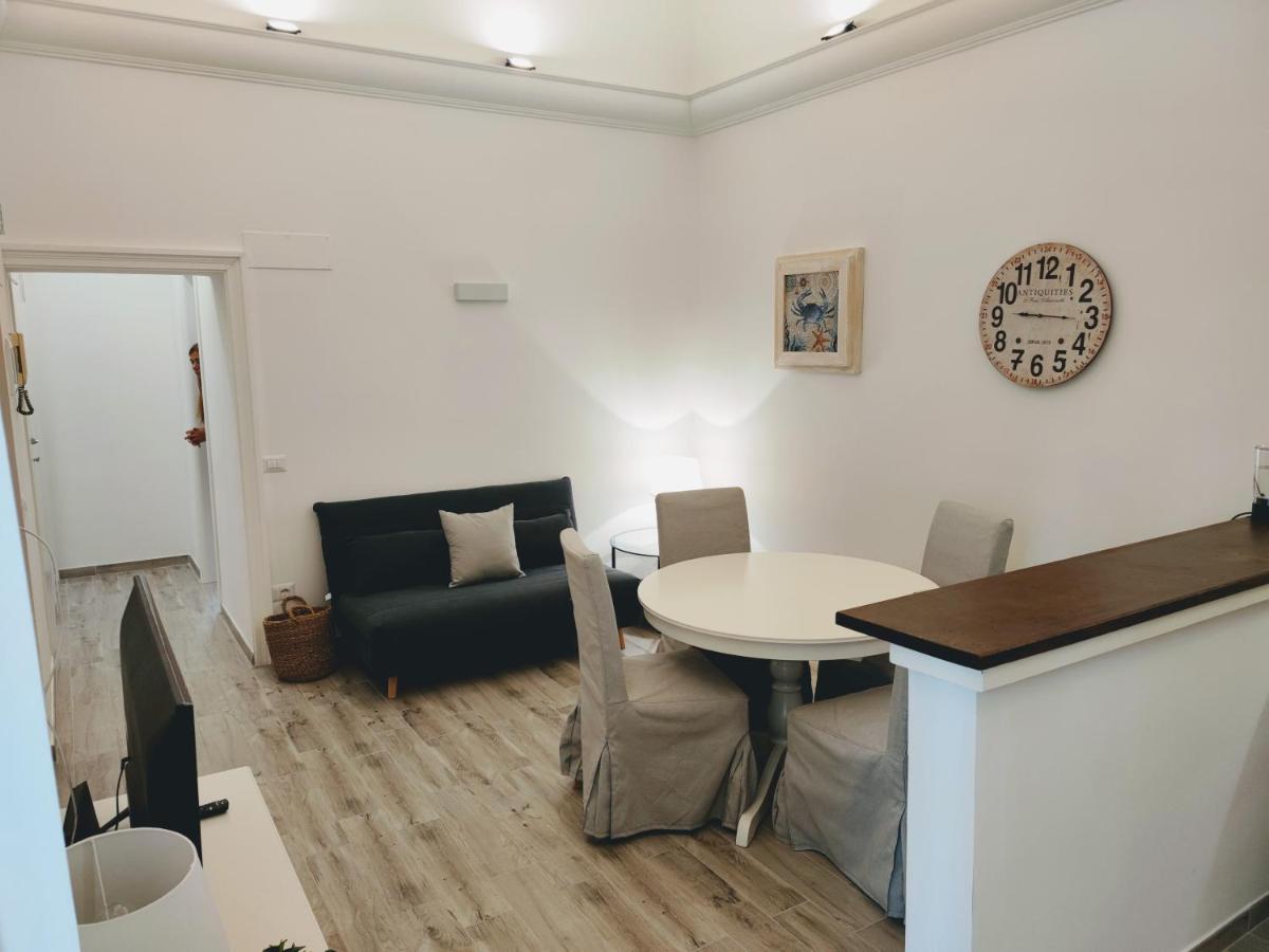 Christy Suite Elegante Appartamento Nel Centro Storico Di Anzio Extérieur photo